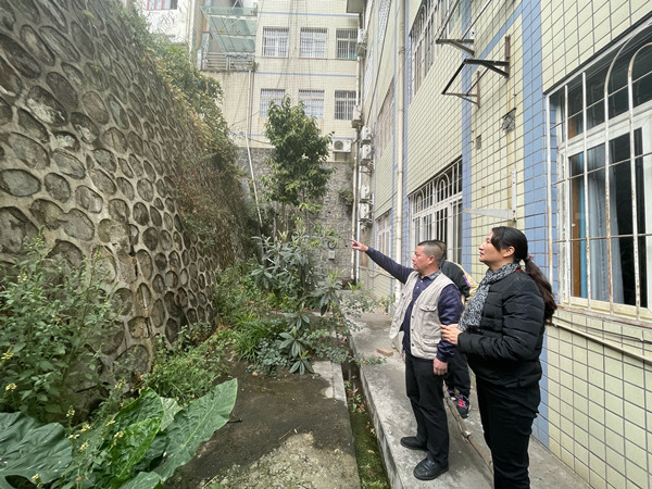 华亿体育开展2022年春季开学校园安全隐患大排查