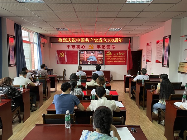 攀枝花开大职工观看庆祝中国共产党成立100周年大会抒怀速记